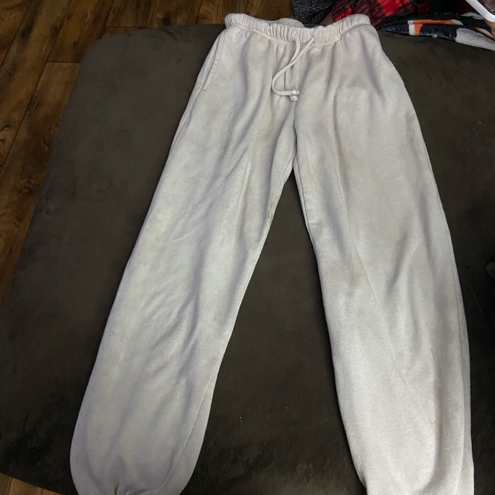 Grey/white sweatpants